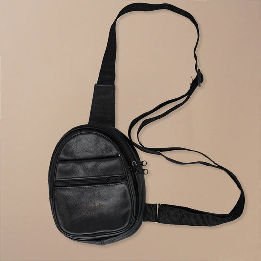 Travel crossbody leather bag