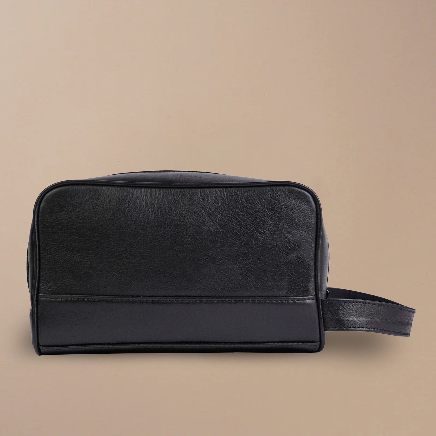 toiltery leather bag